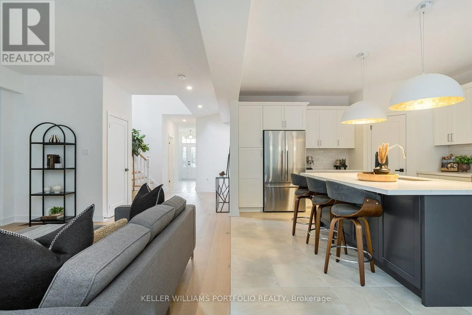 51 MAIDENS CRESCENT