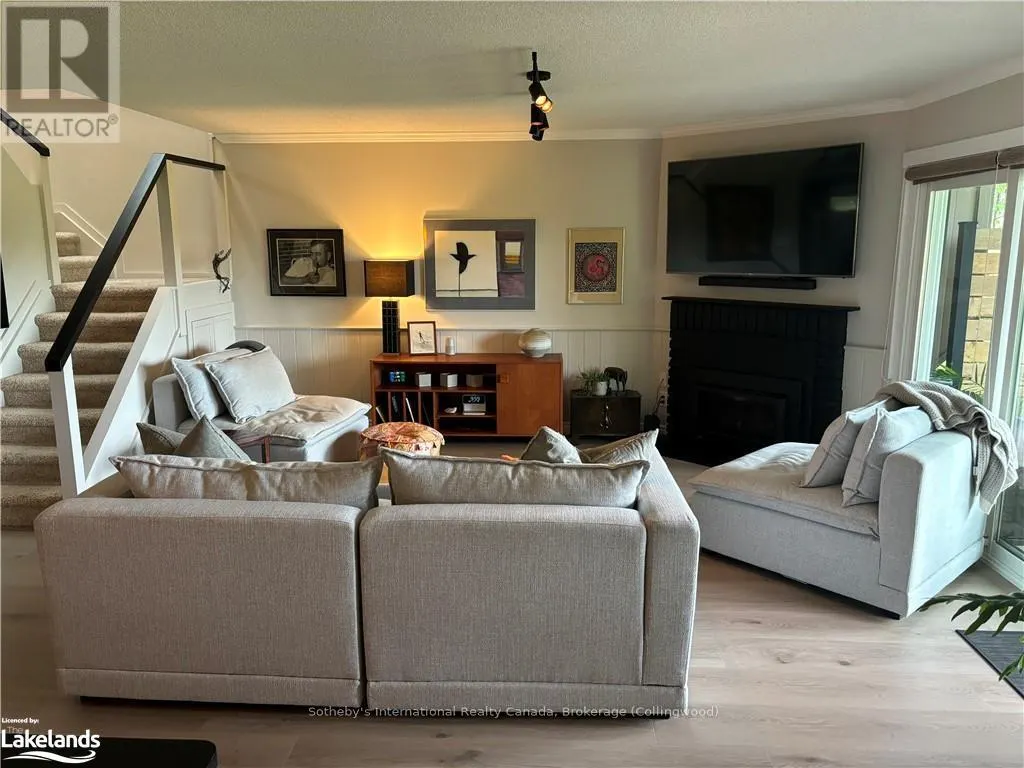 570 OXBOW CRESCENT