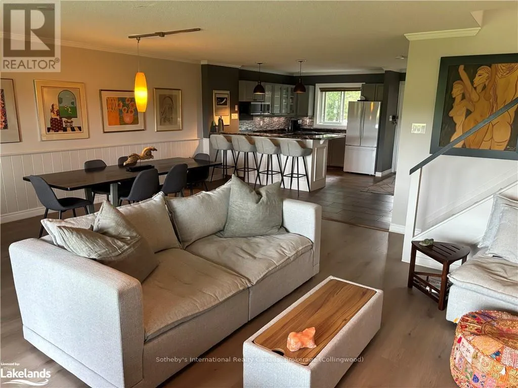 570 OXBOW CRESCENT
