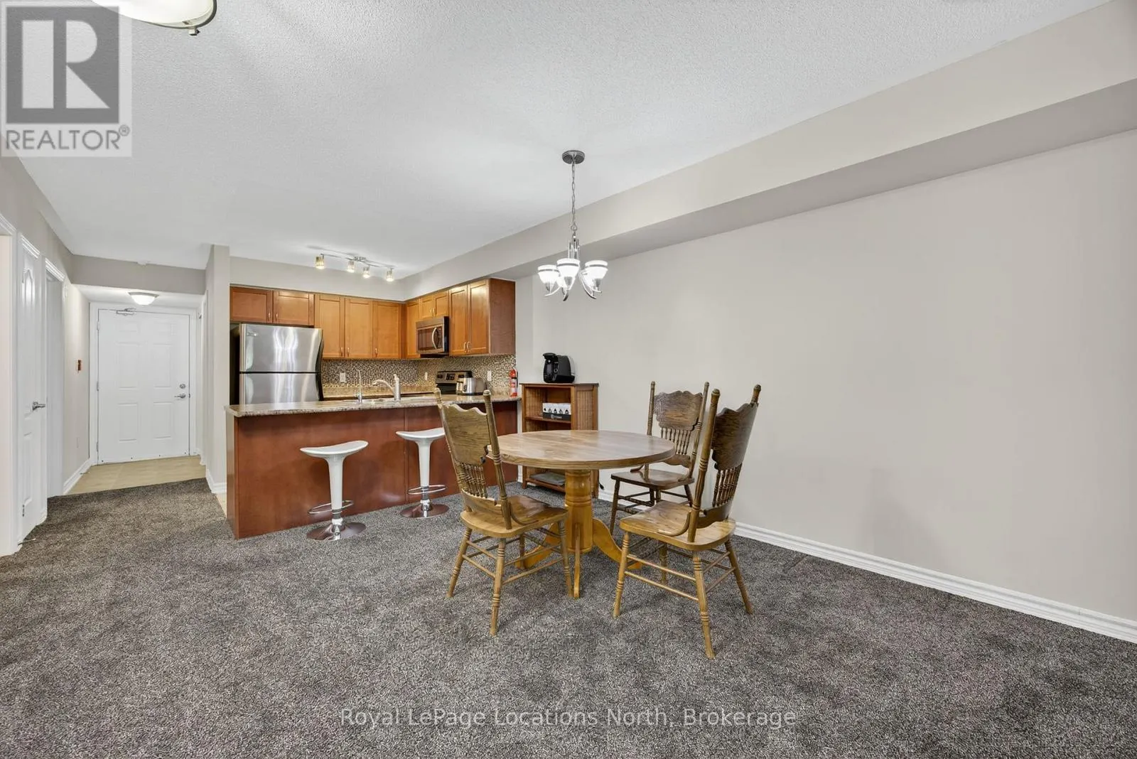 205 - 40 MULLIGAN LANE #205
