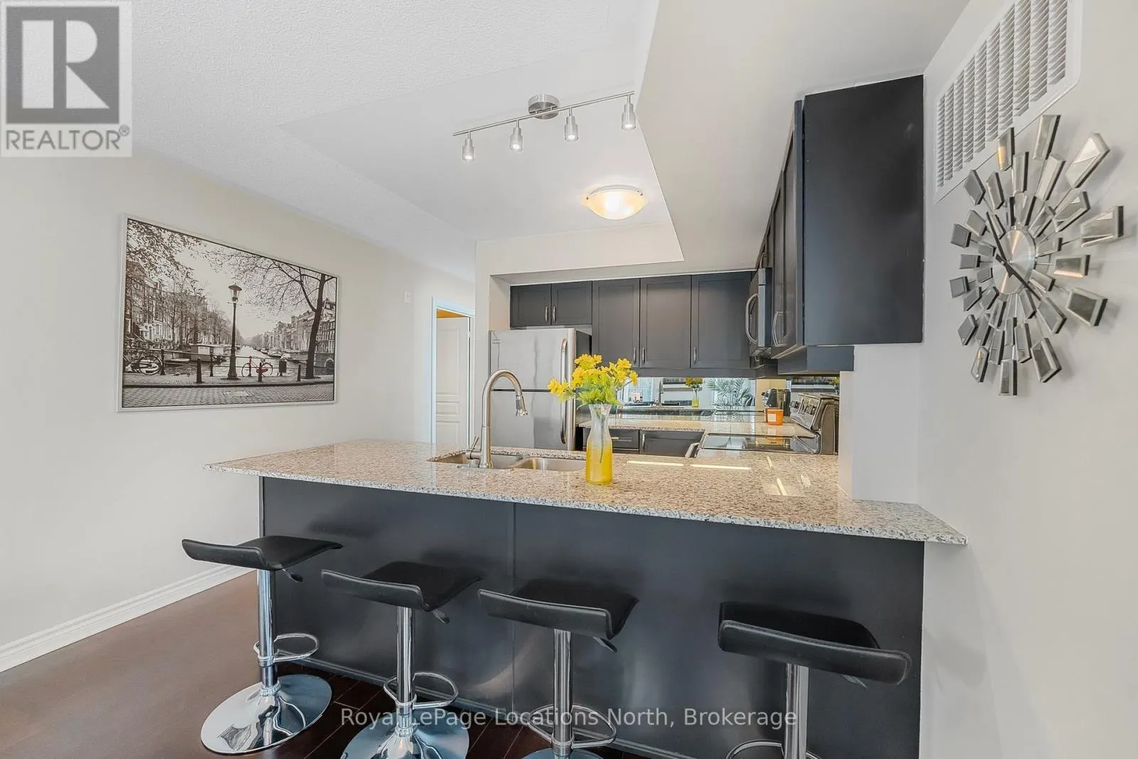 201 - 4 BRANDY LANE DRIVE #201