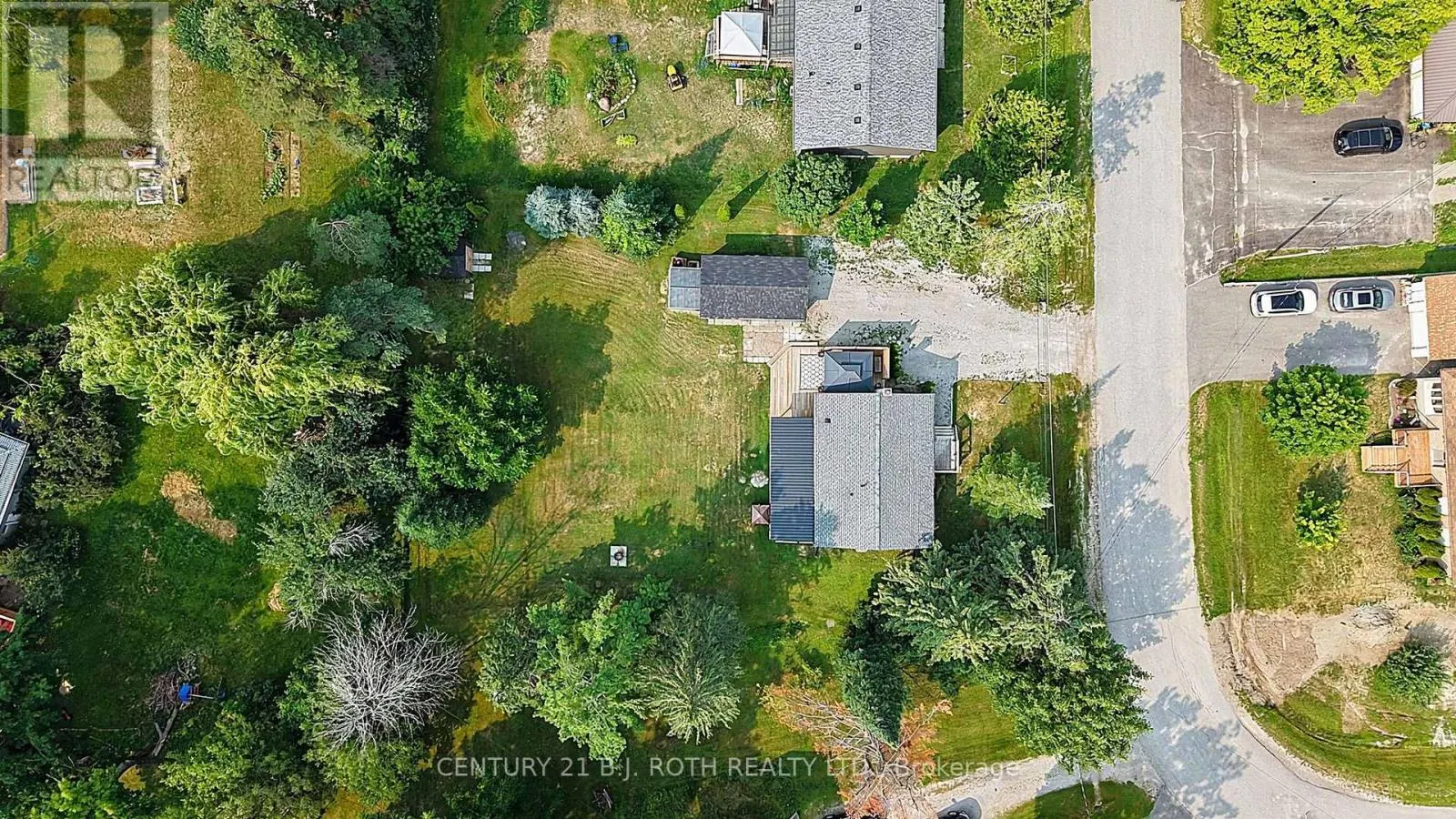 25 GLENGROVE AVENUE