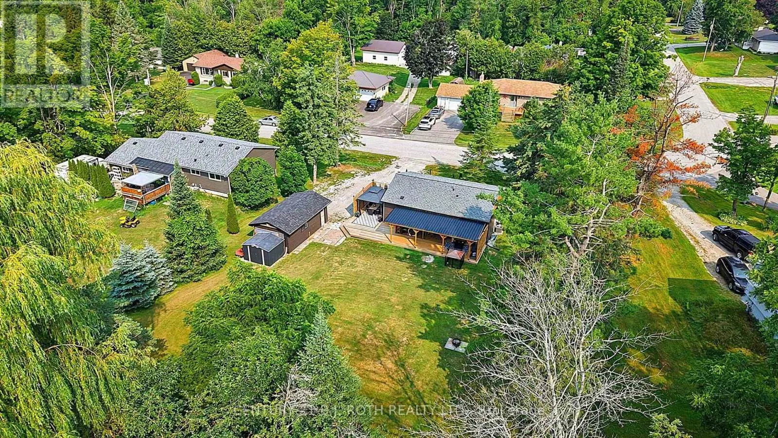 25 GLENGROVE AVENUE