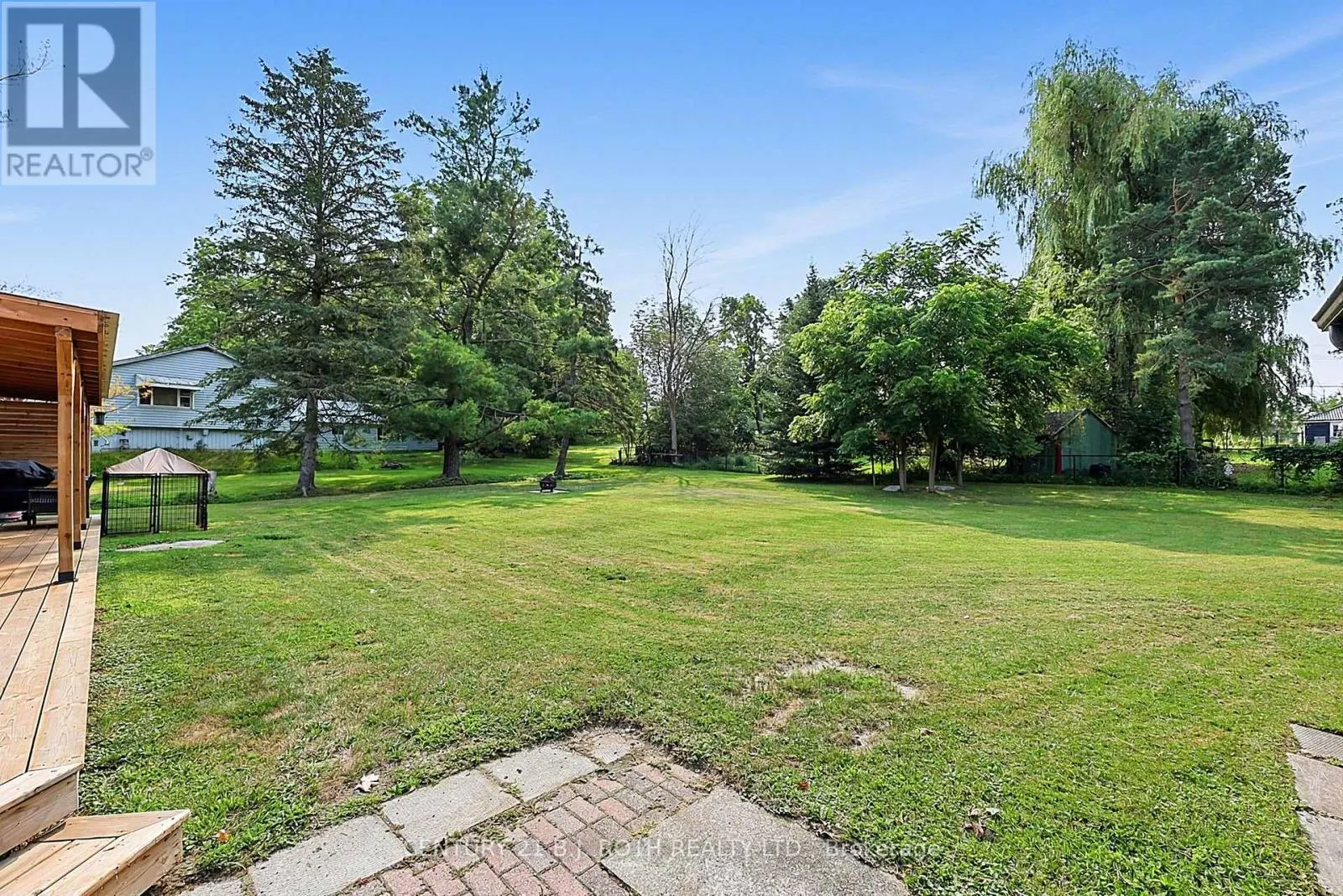 25 GLENGROVE AVENUE