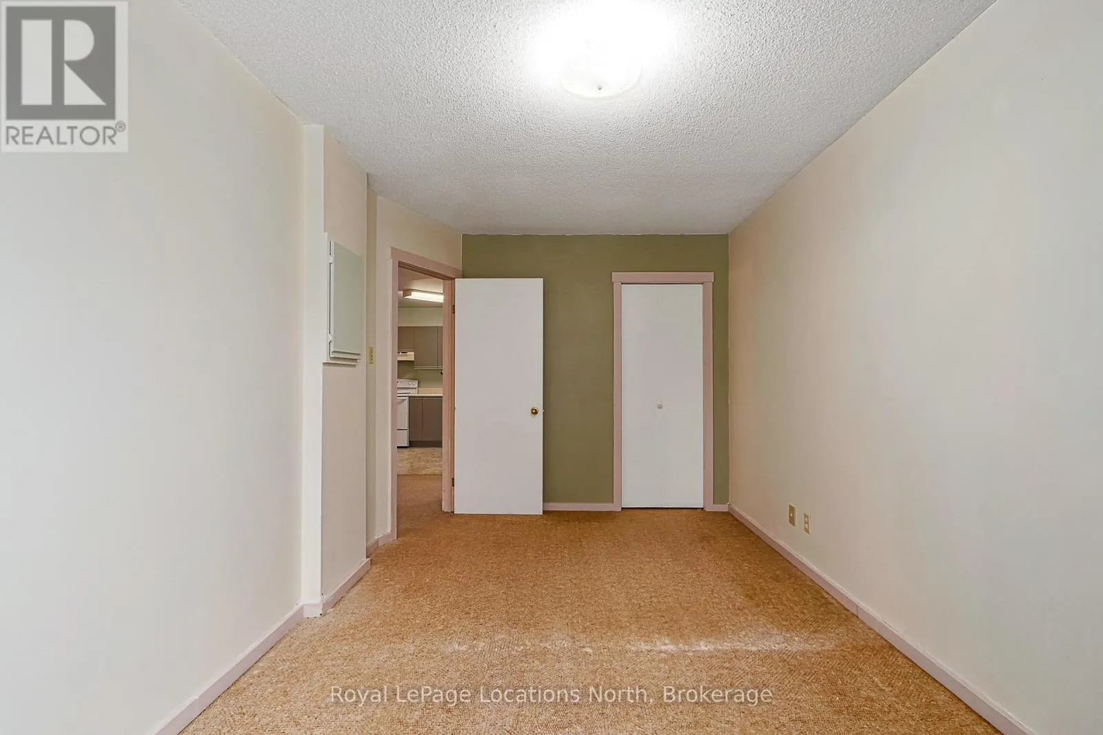 1 - 891 RIVER ROAD W #1