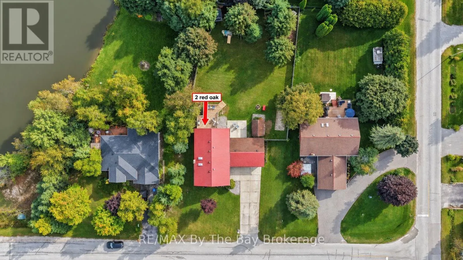 2 RED OAK DRIVE