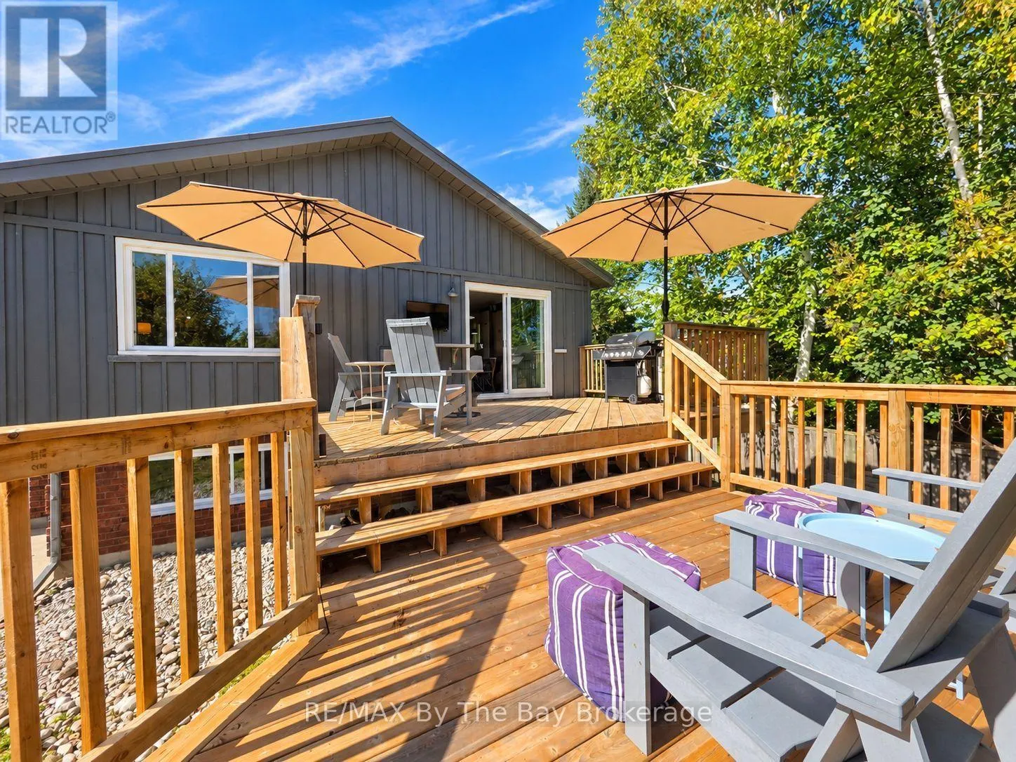 2 RED OAK DRIVE