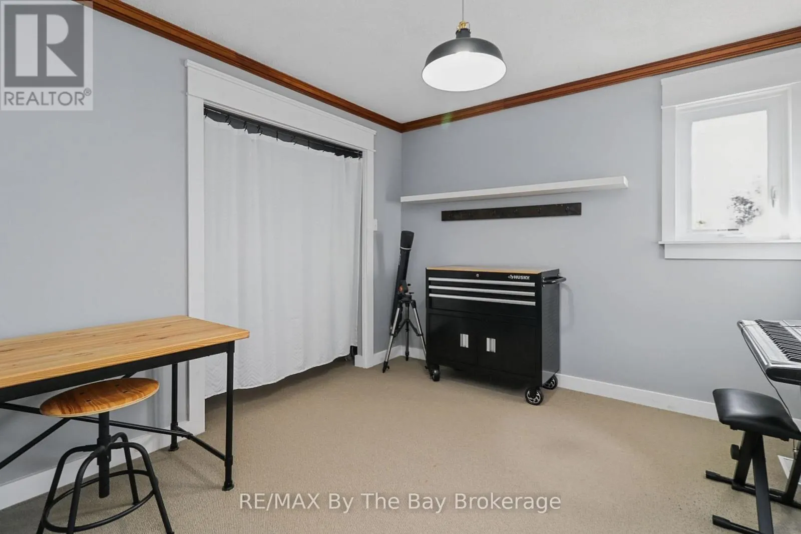 2 RED OAK DRIVE