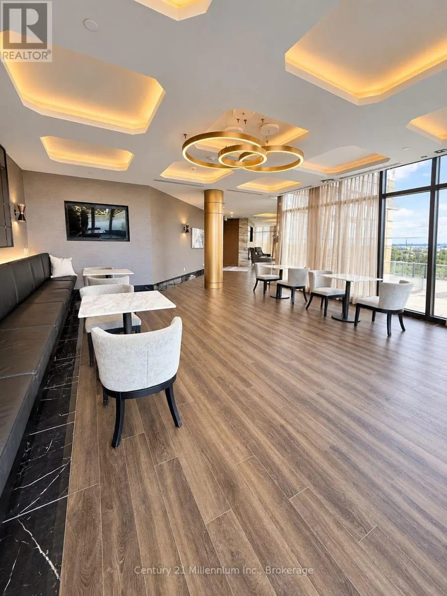402 - 1 HUME STREET #402