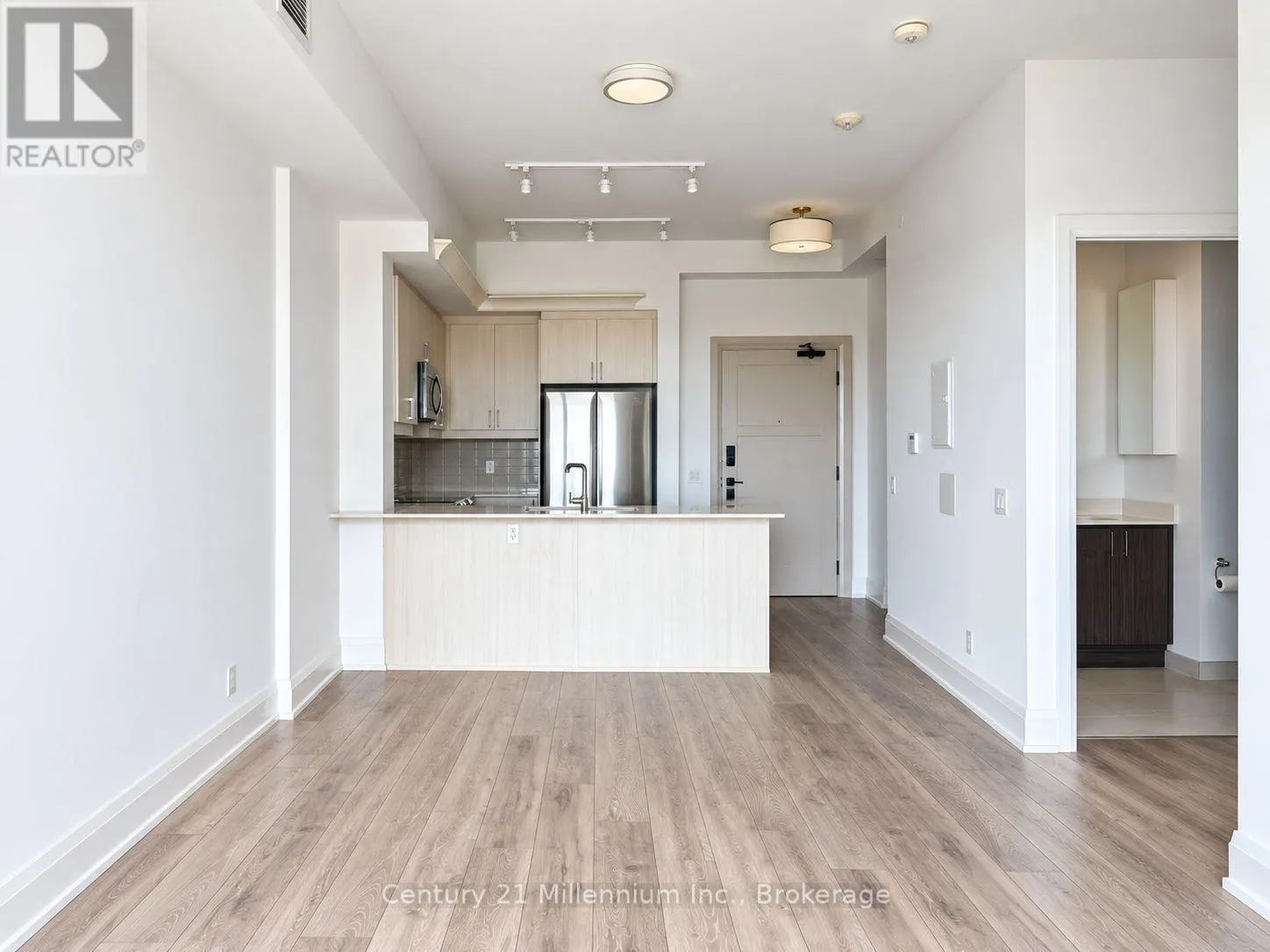 402 - 1 HUME STREET #402