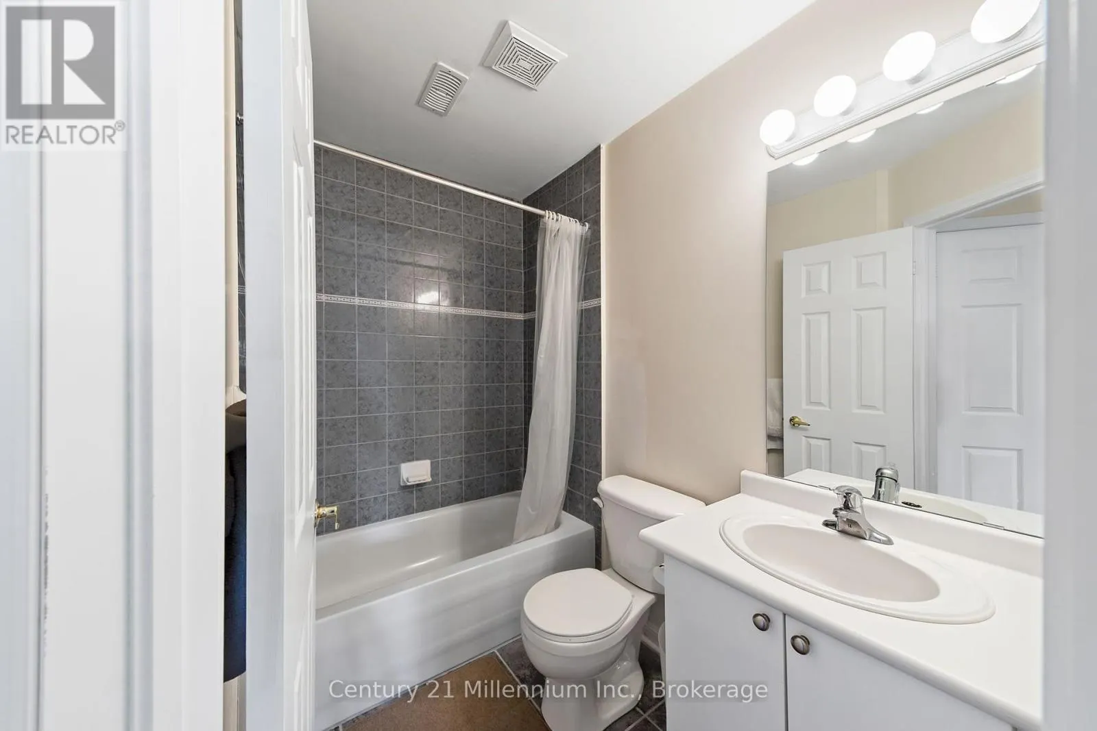 75 GREEN BRIAR DRIVE