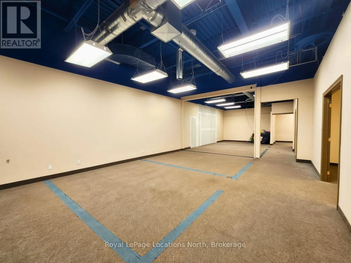 UNIT 3 - 101 PRETTY RIVER PARKWAY S #Unit 3