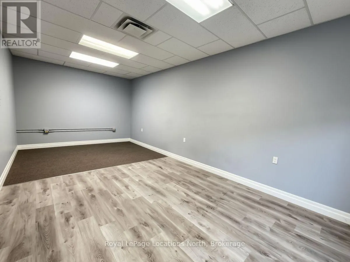 UNIT 3 - 101 PRETTY RIVER PARKWAY S #Unit 3