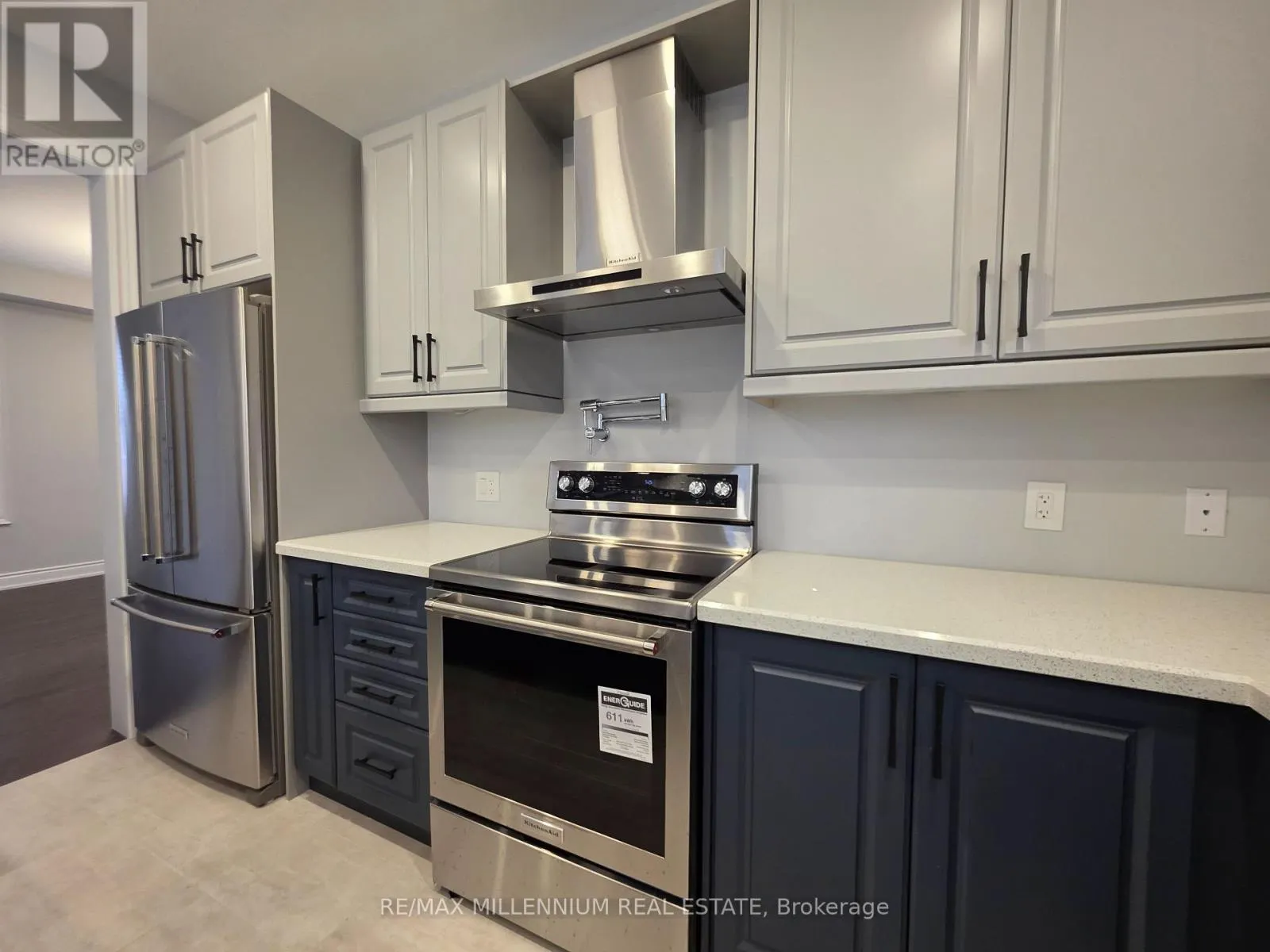 87 BEARBERRY ROAD E