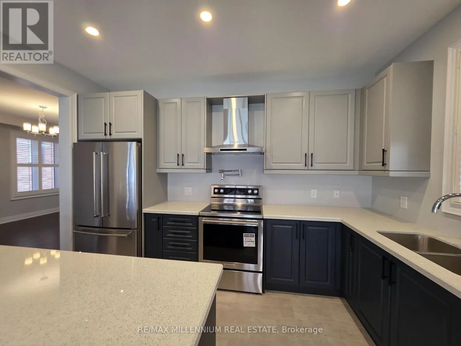 87 BEARBERRY ROAD E