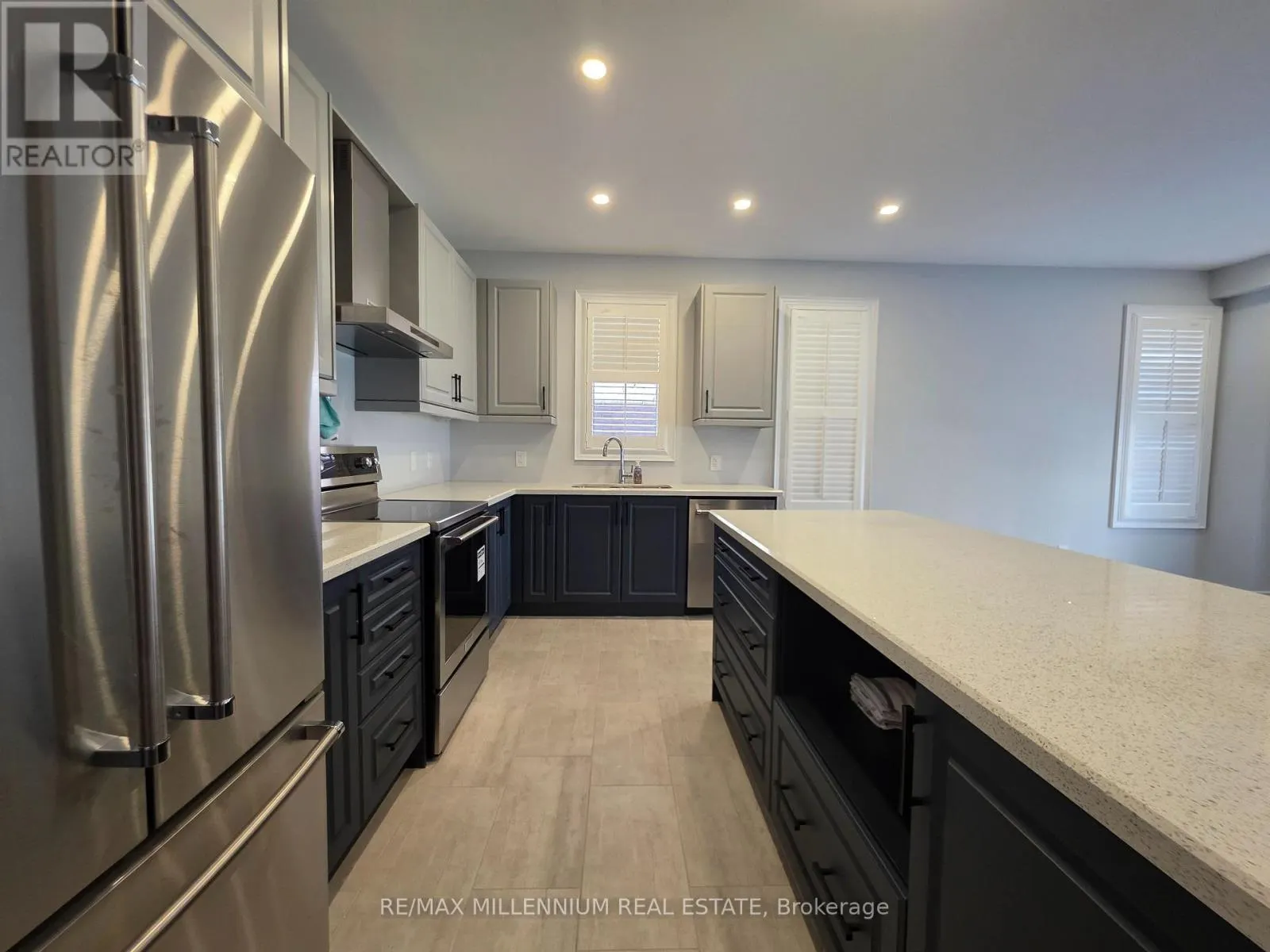 87 BEARBERRY ROAD E