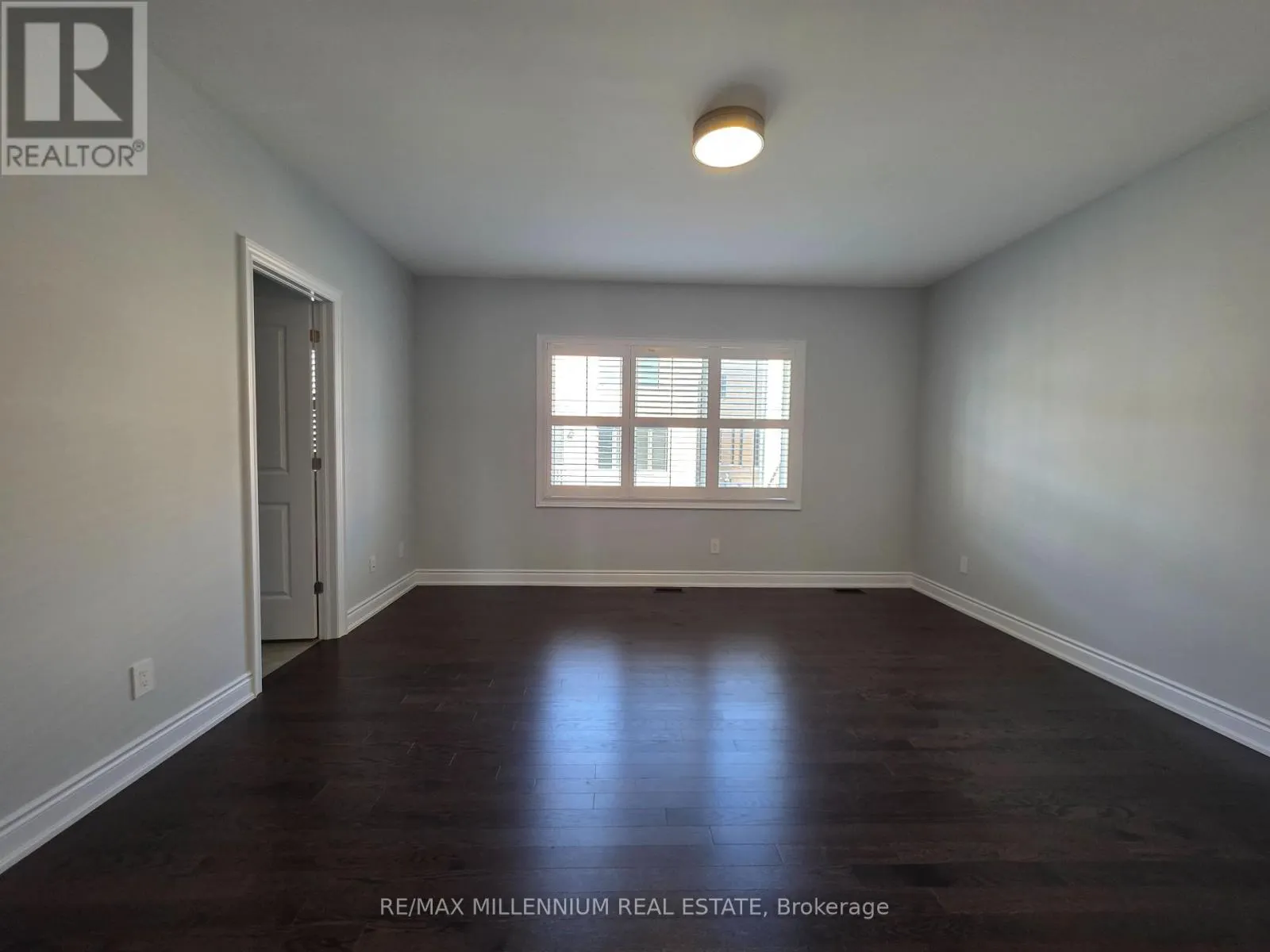 87 BEARBERRY ROAD E