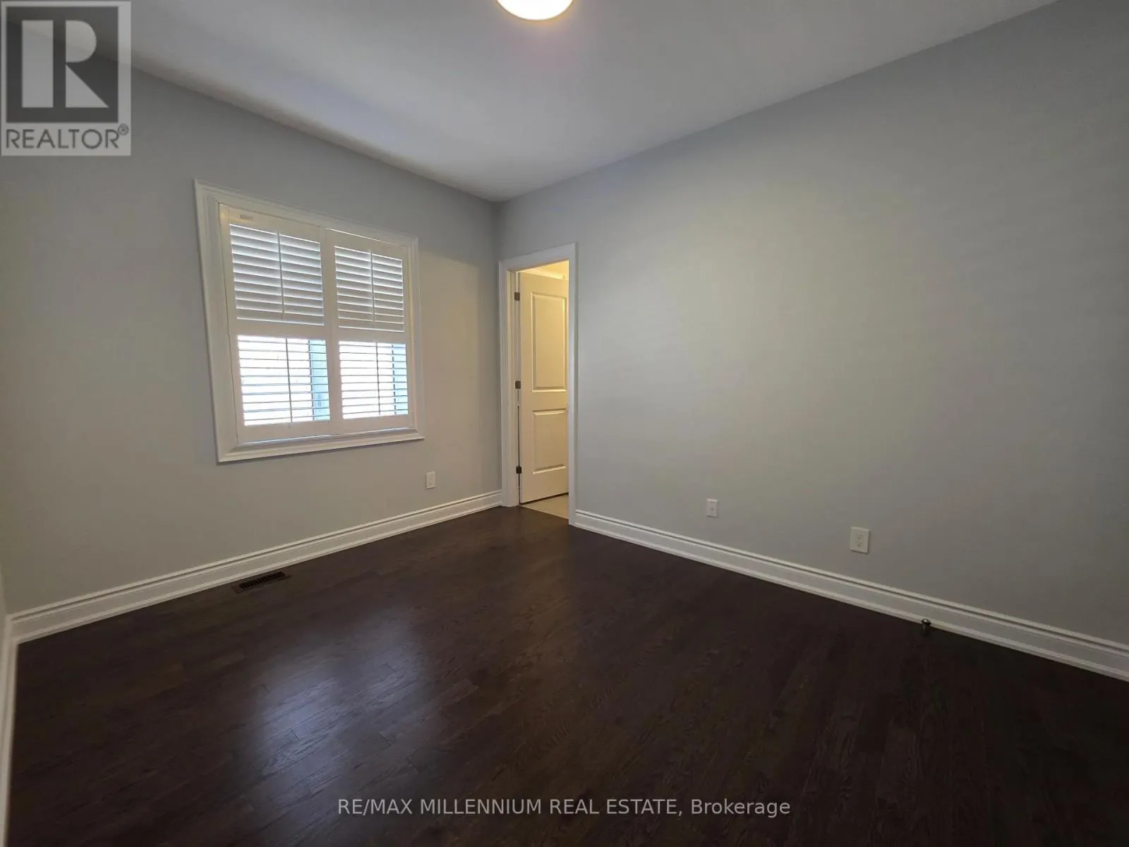 87 BEARBERRY ROAD E