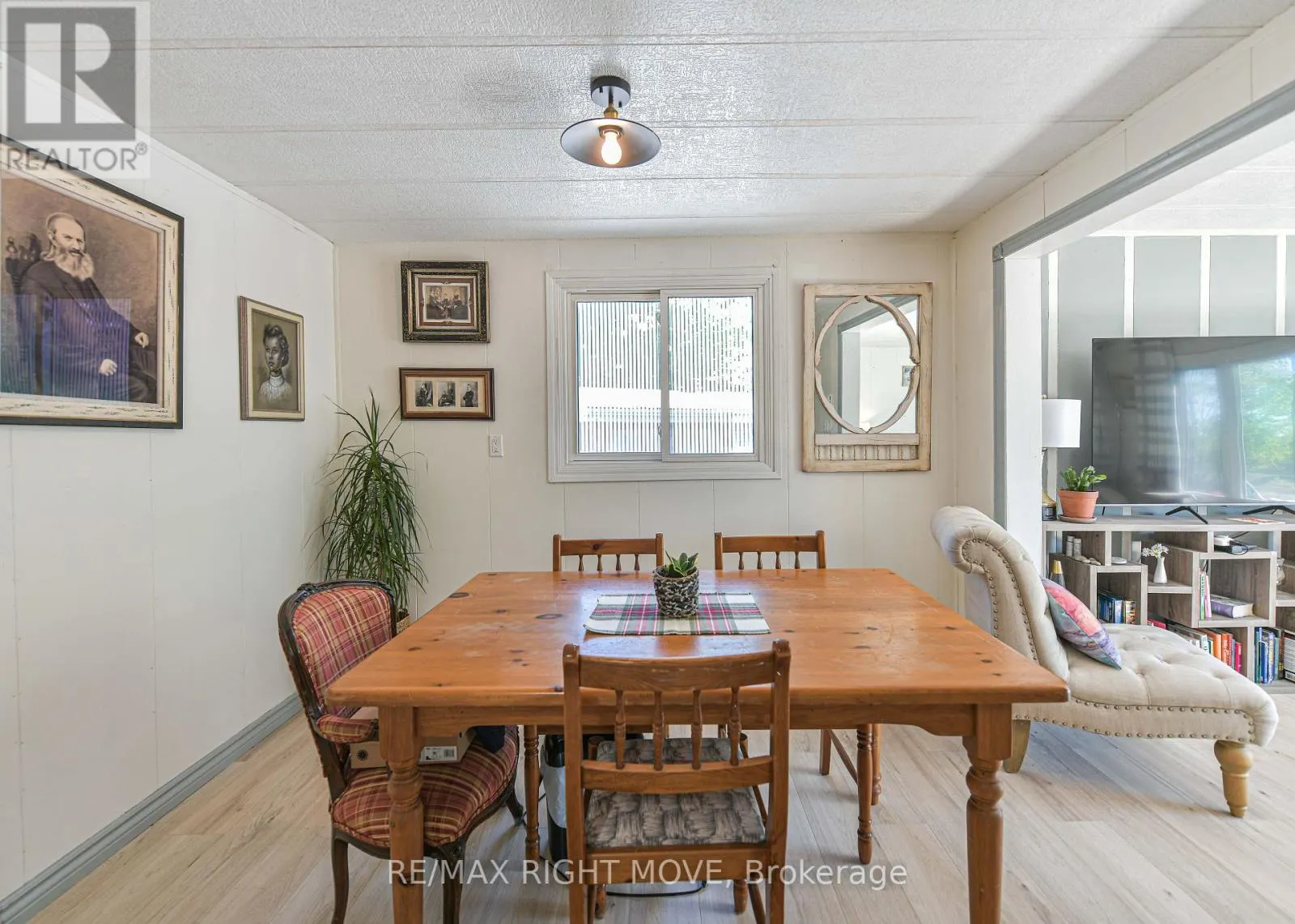 14 MUIR DRIVE