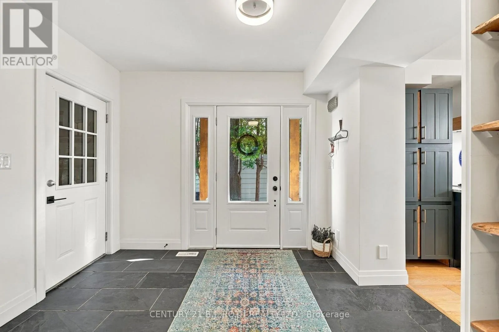 19 STANLEY AVENUE