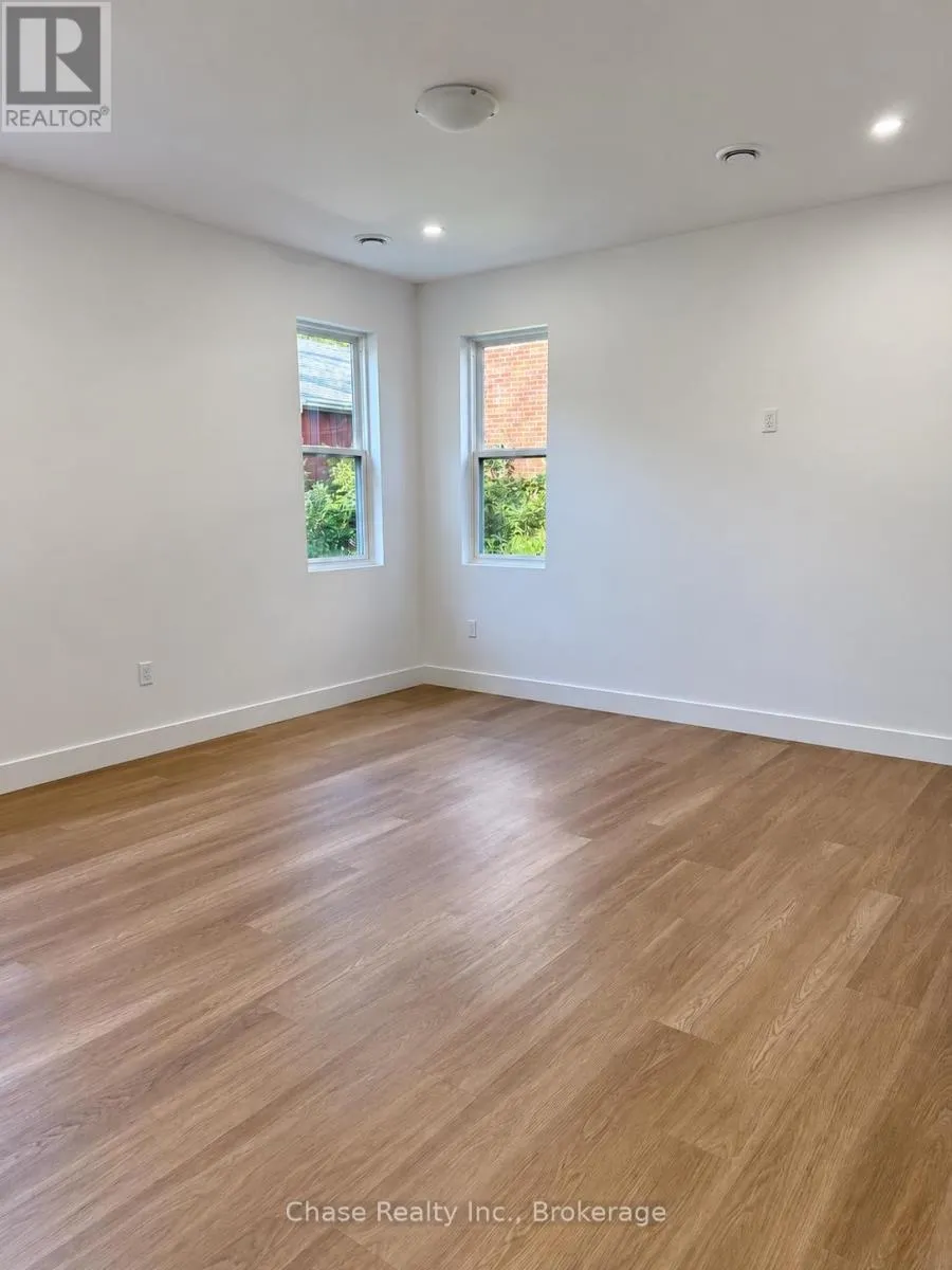 2 - 62 GRAY STREET #2
