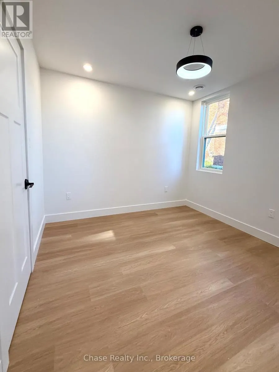 2 - 62 GRAY STREET #2
