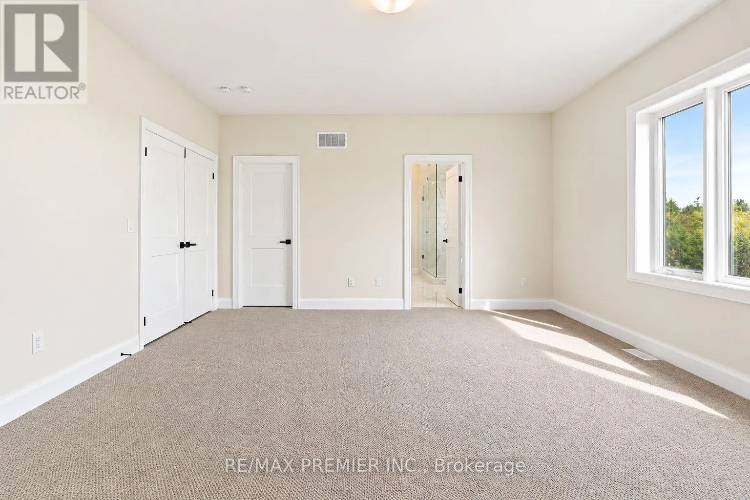 90 PEARSALL PLACE