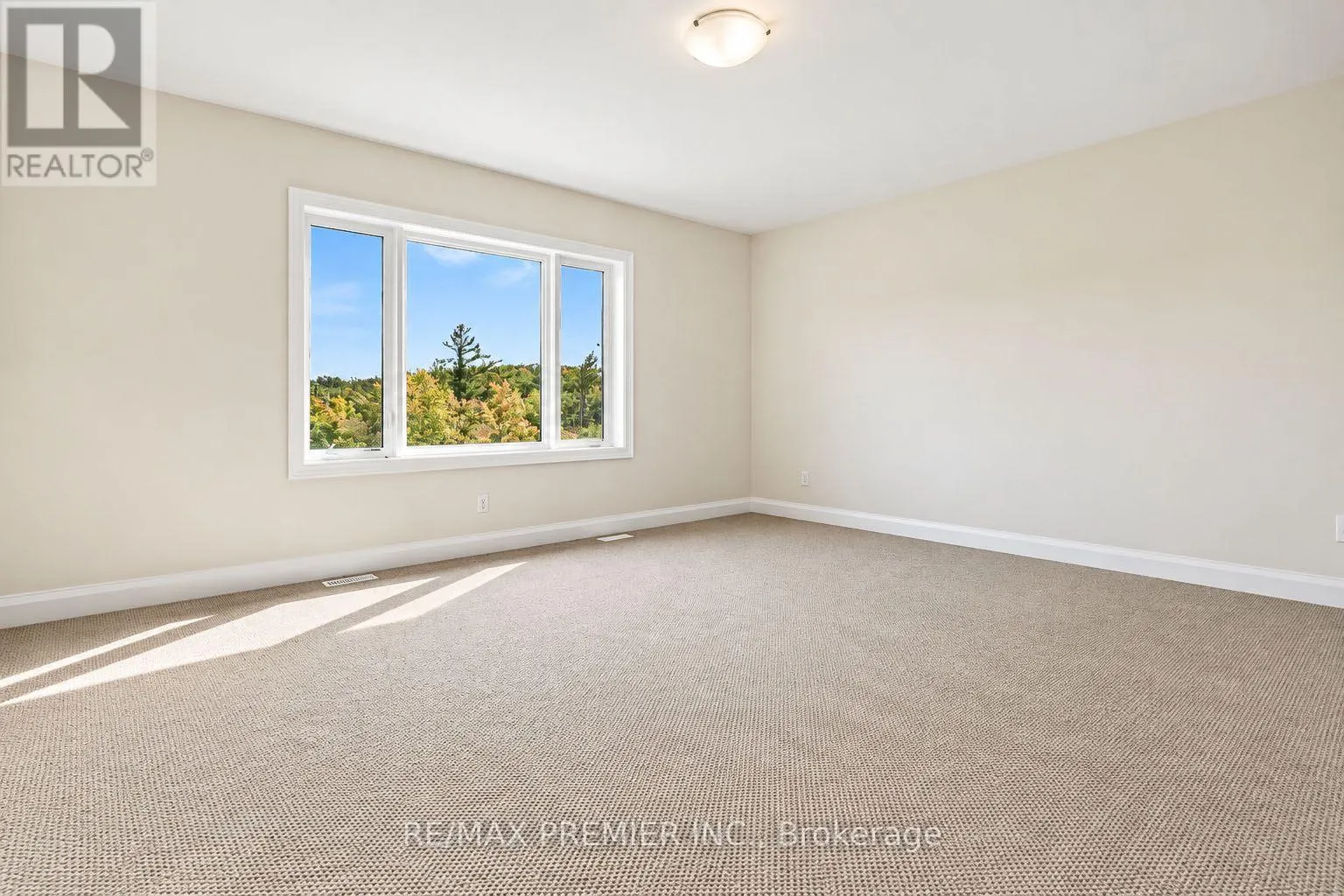 90 PEARSALL PLACE