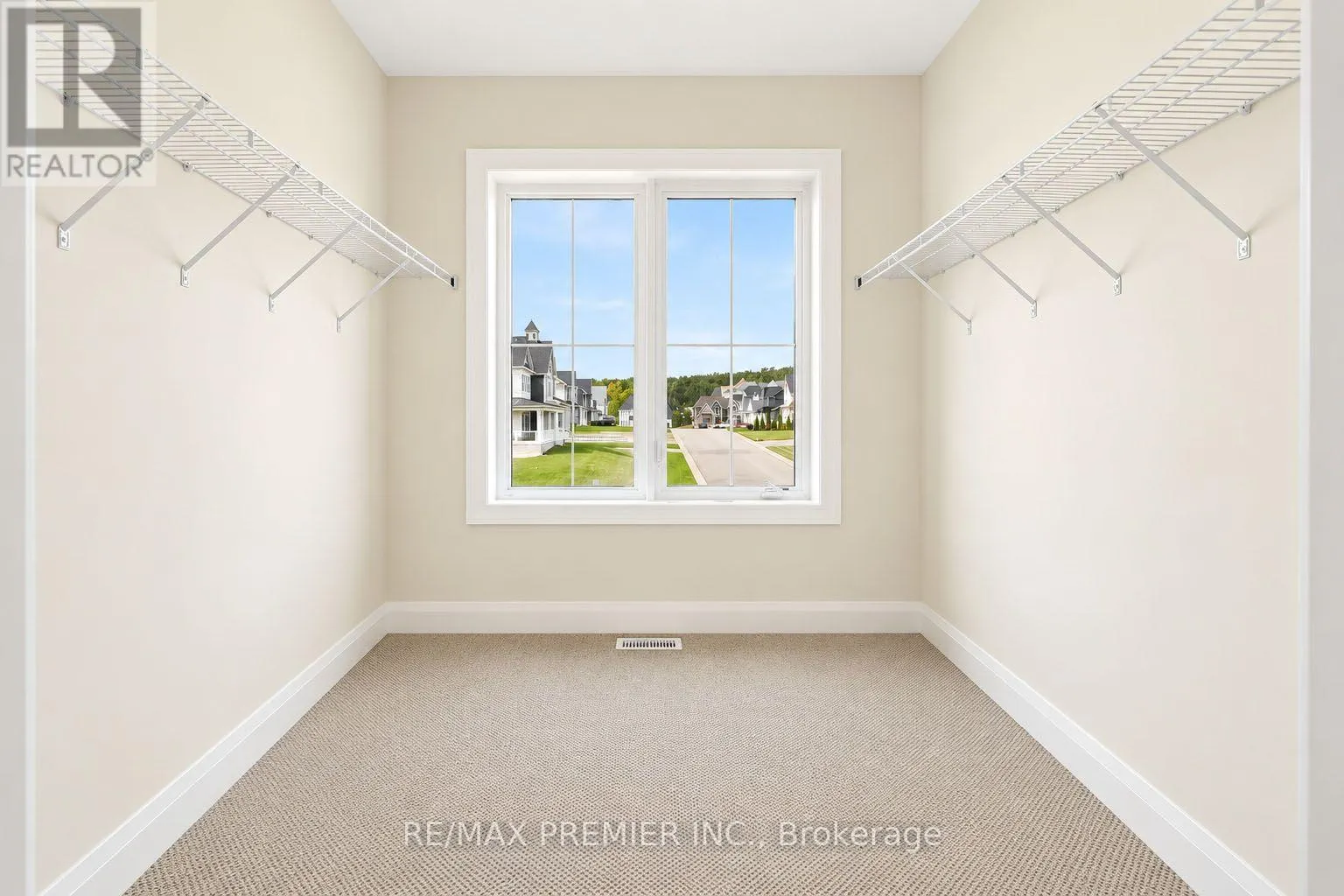 90 PEARSALL PLACE