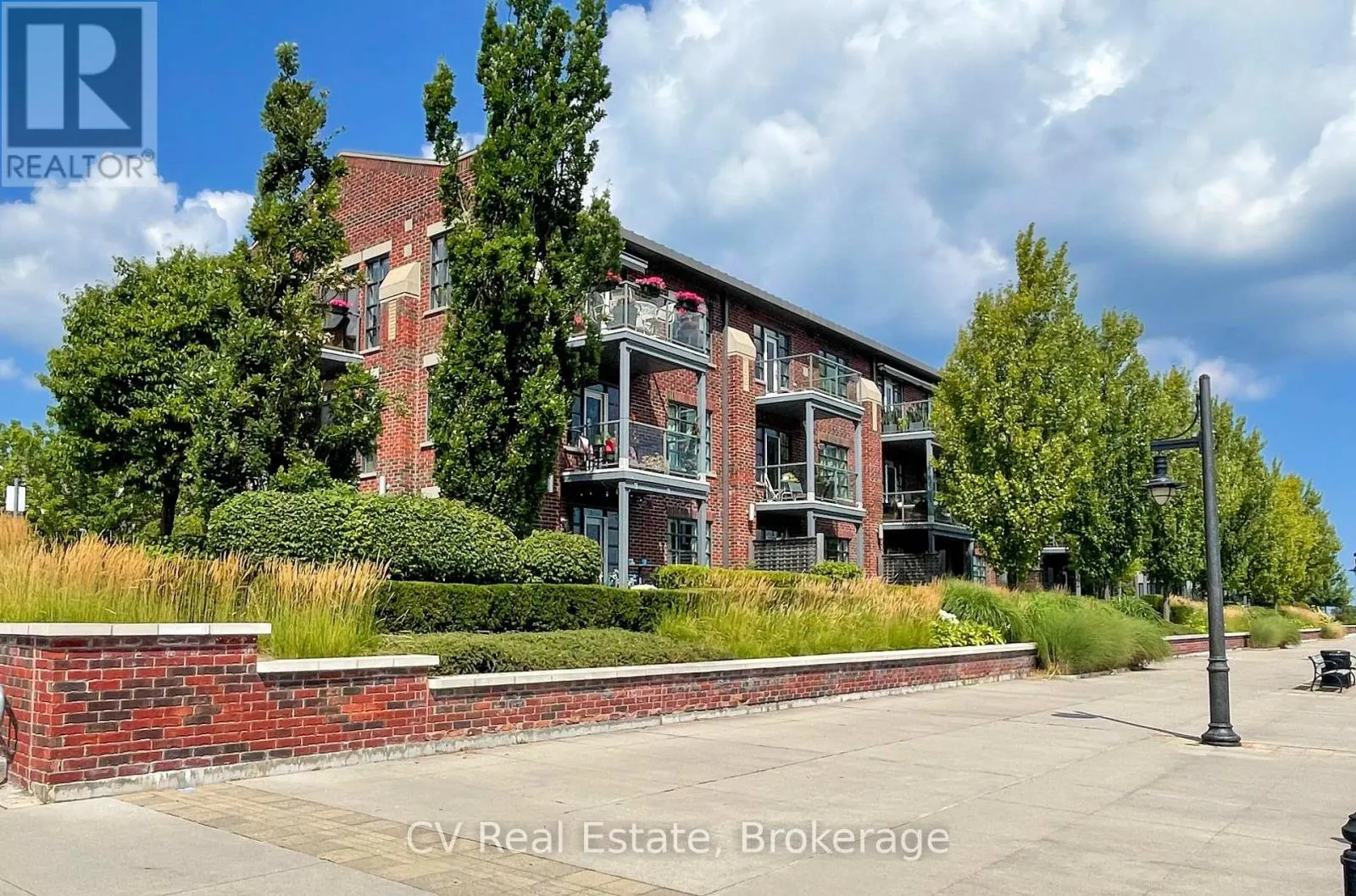 303 - 1 SHIPYARD LANE #303