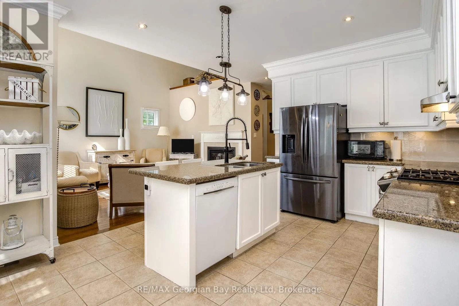 68 RIVERWALK PLACE