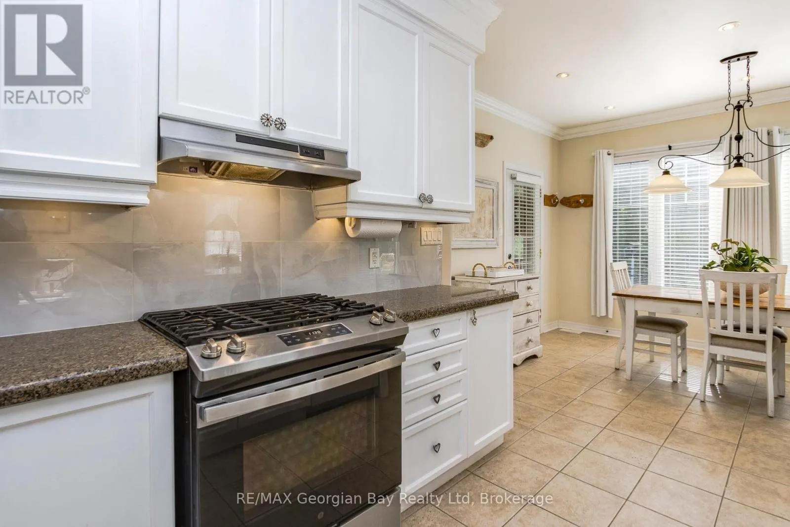 68 RIVERWALK PLACE