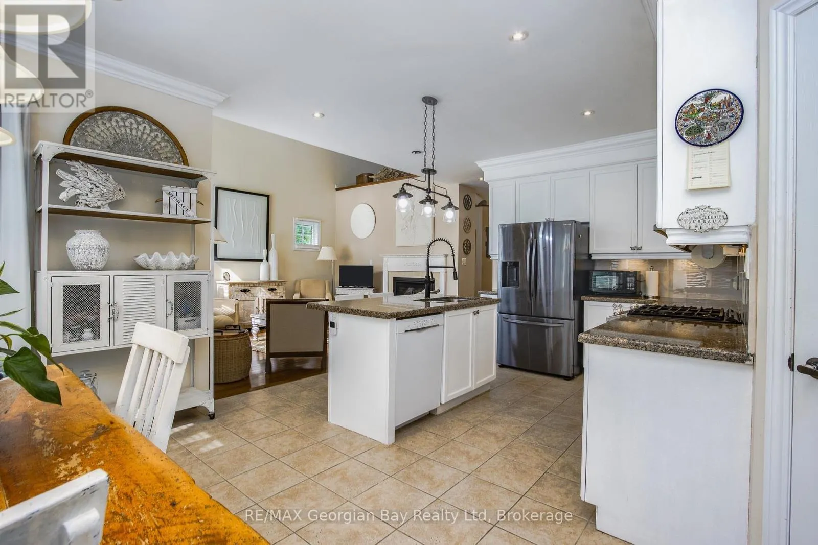 68 RIVERWALK PLACE