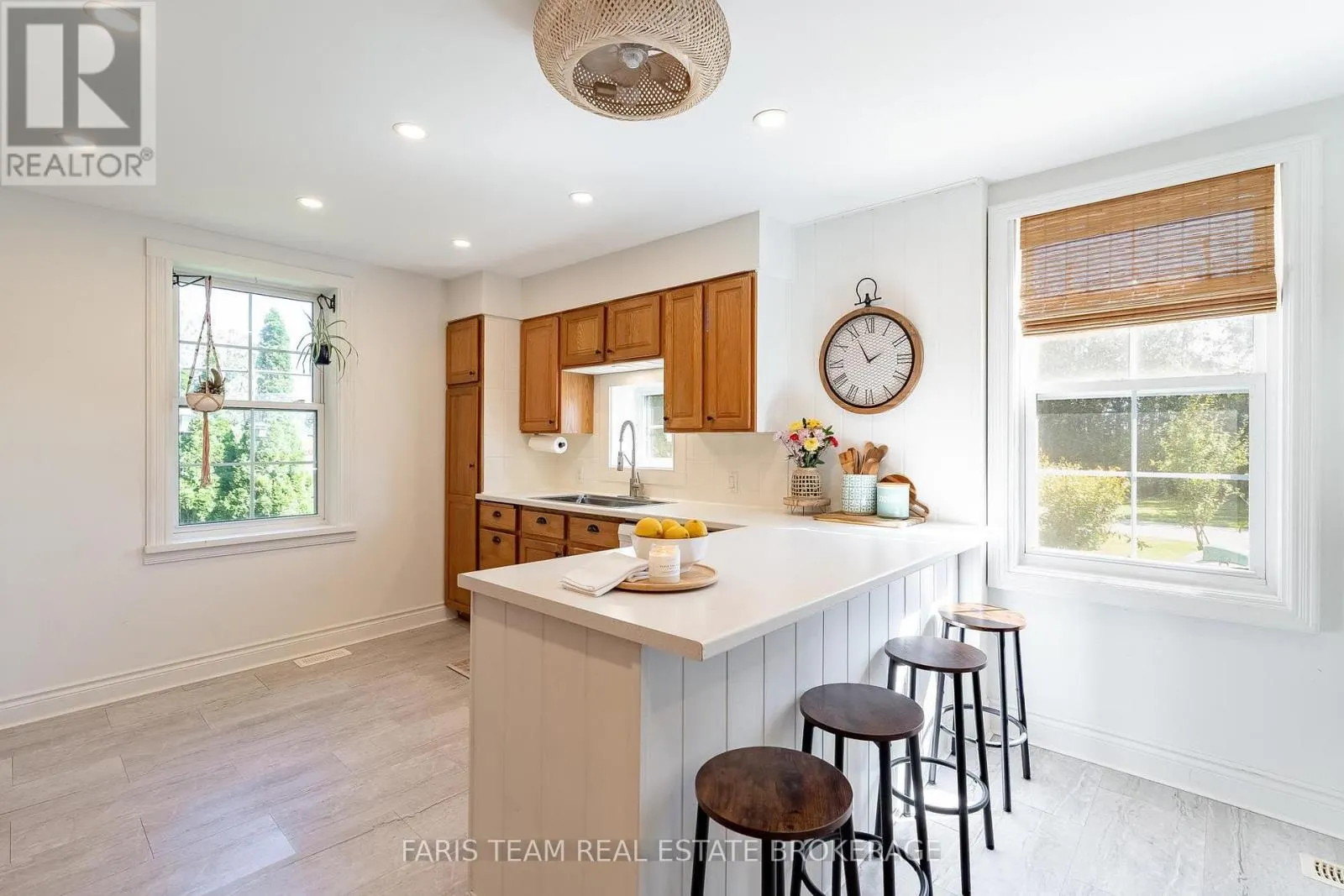1346 PENETANGUISHENE ROAD