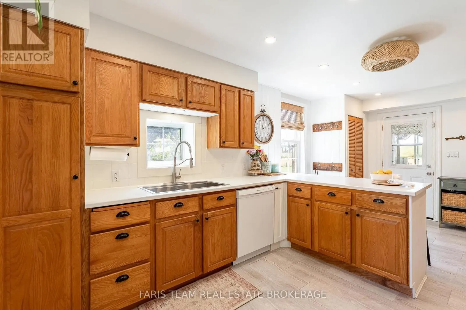 1346 PENETANGUISHENE ROAD