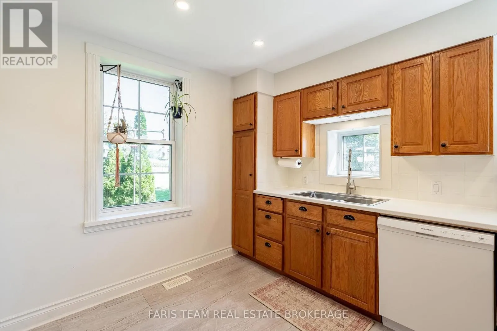 1346 PENETANGUISHENE ROAD