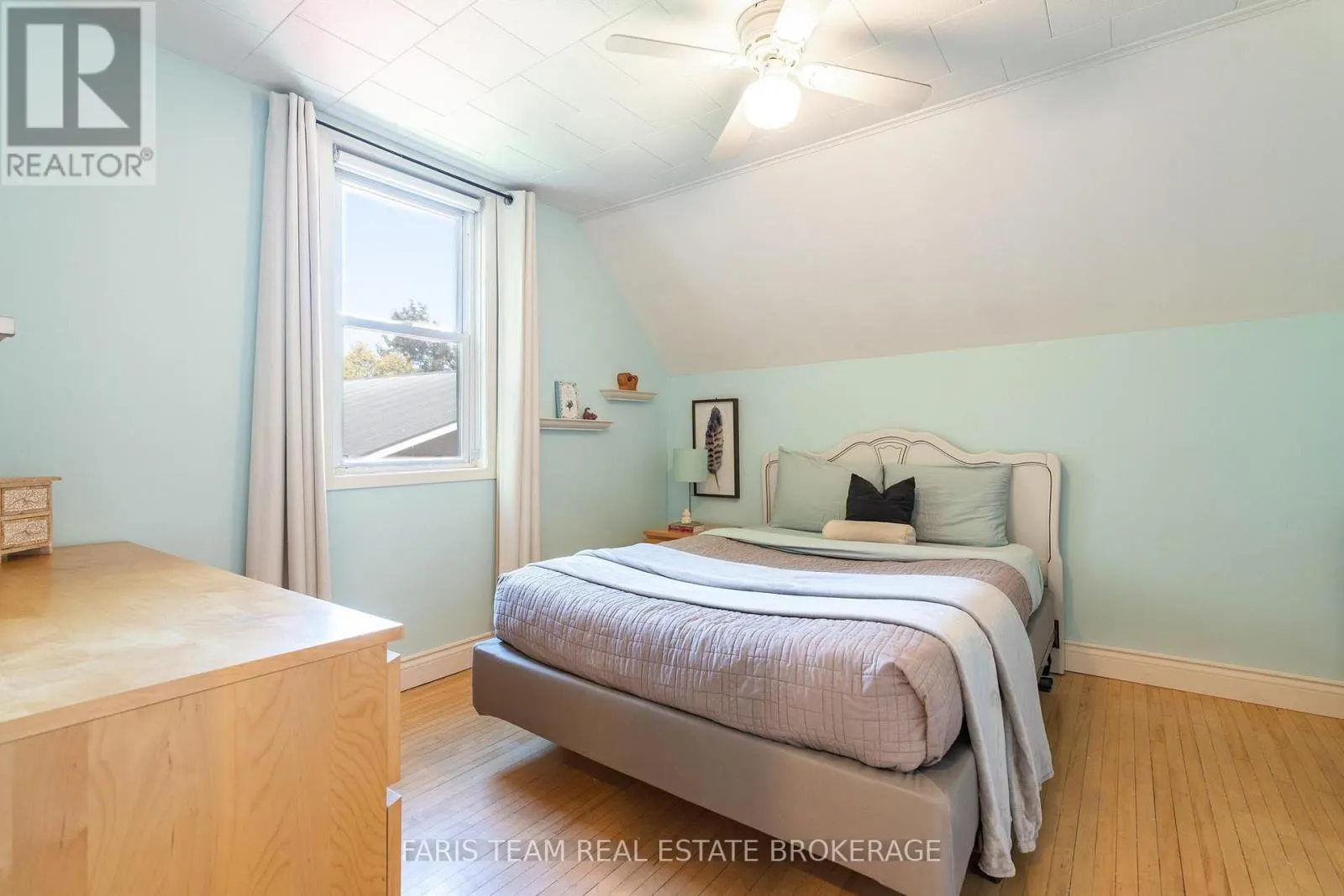1346 PENETANGUISHENE ROAD