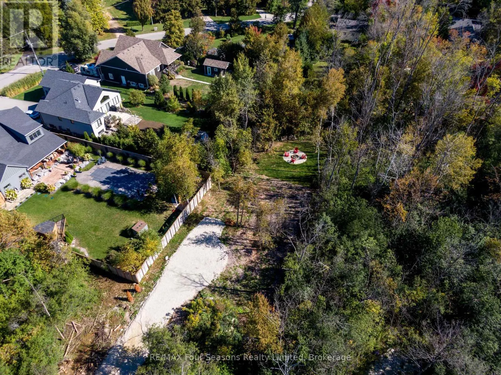9746 BEACHWOOD ROAD