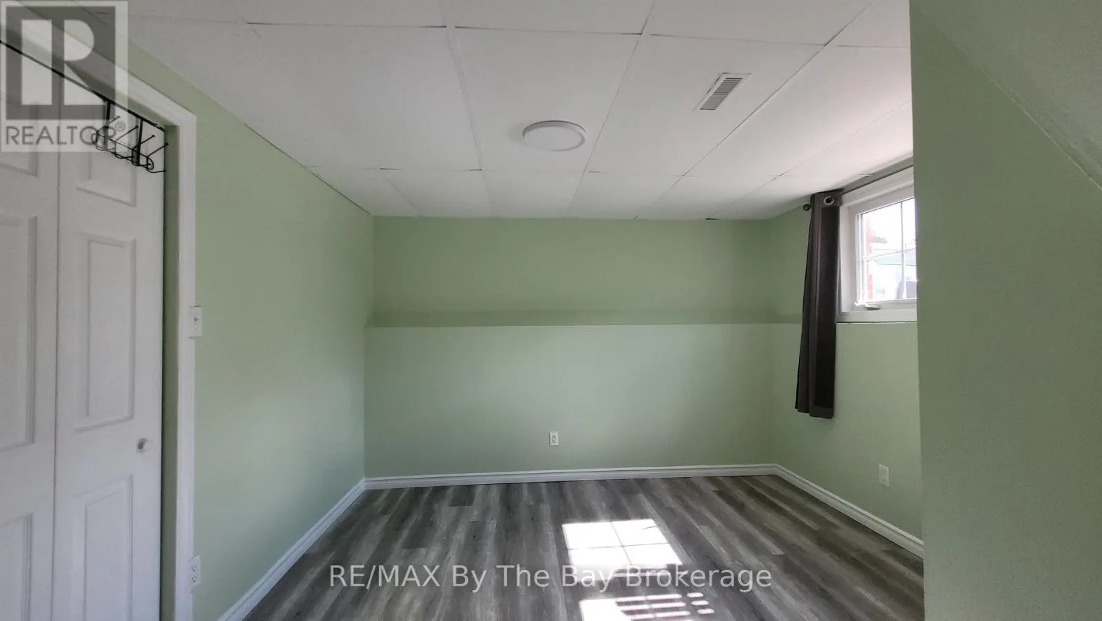 BASEMENT - 48 CARIBOU TRAIL #Basement
