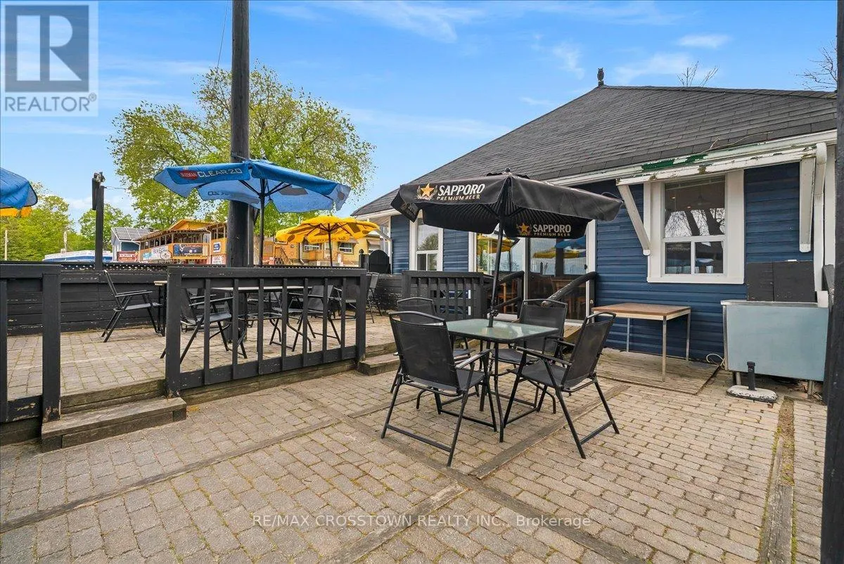 369 BALM BEACH ROAD W