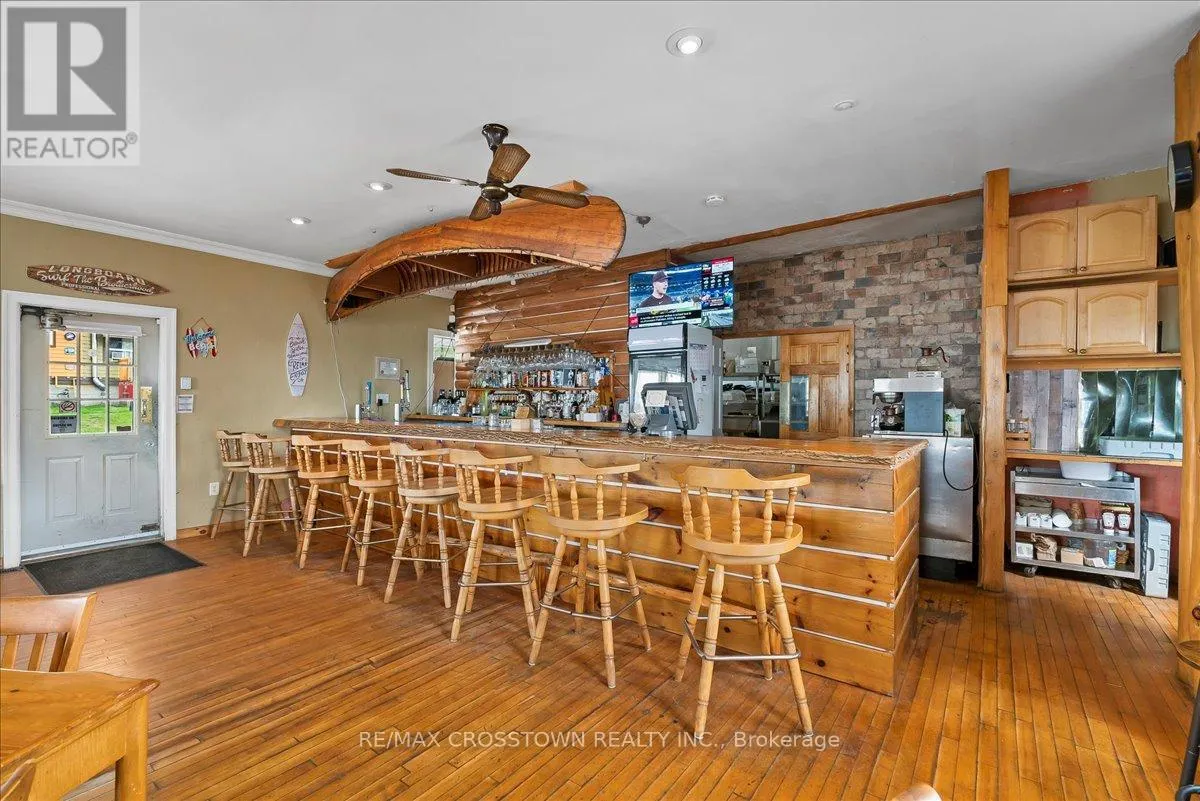 369 BALM BEACH ROAD W