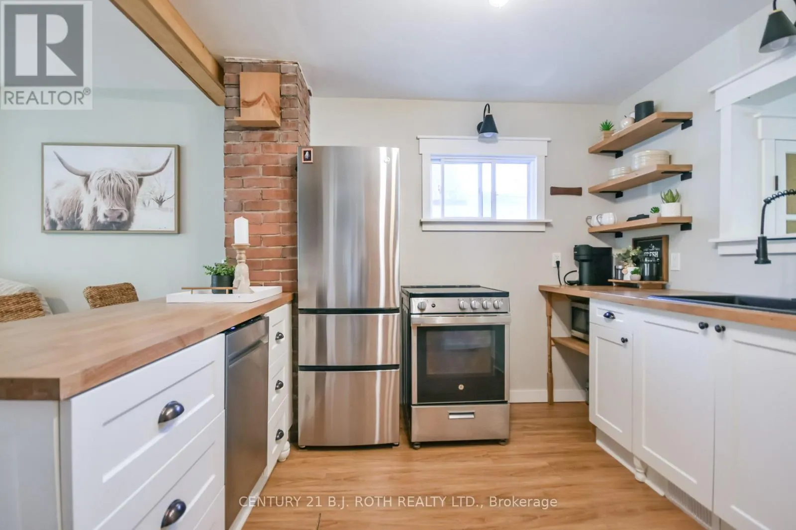 3358 MUSKOKA STREET