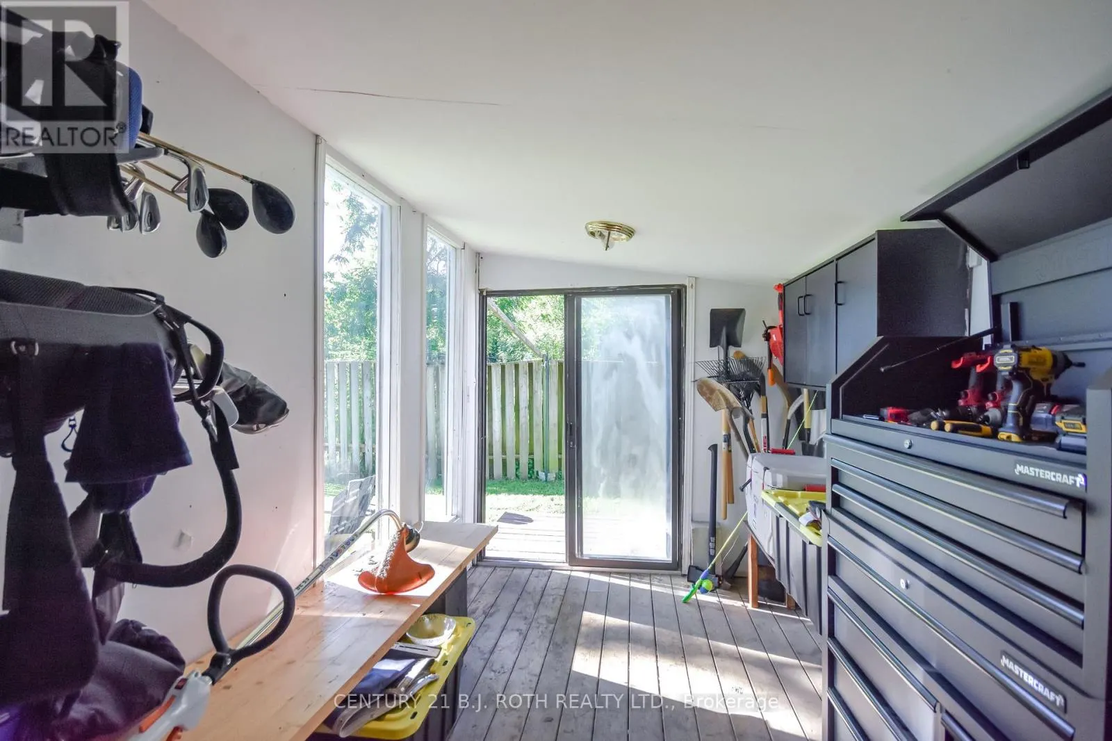 3358 MUSKOKA STREET