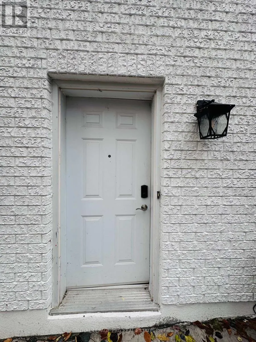 4B PIERCE COURT