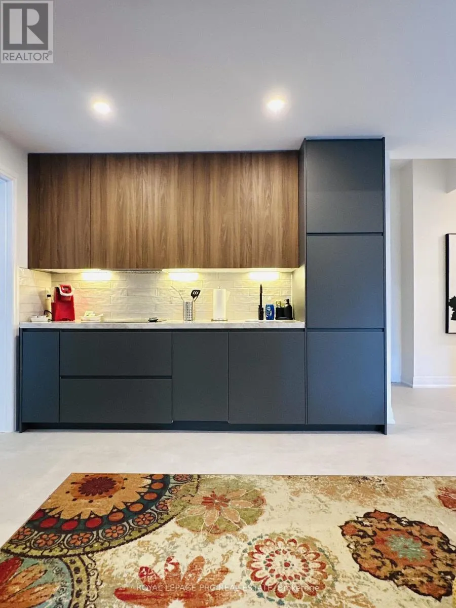 4B PIERCE COURT