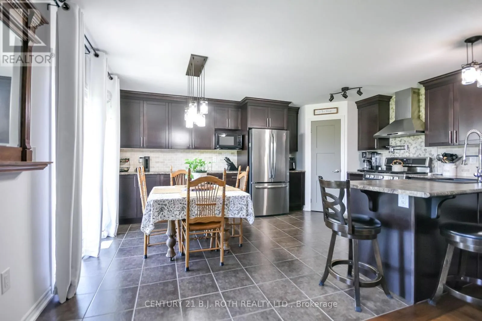20 KEYZER DRIVE