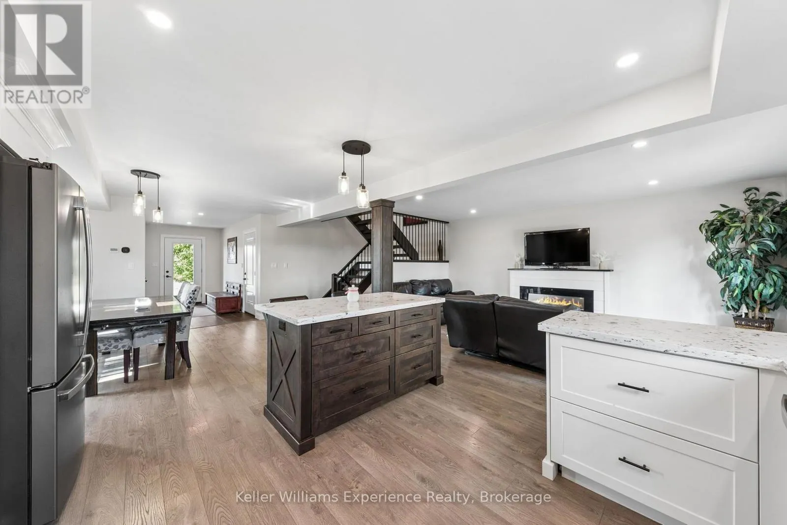 38 PAYETTE DRIVE