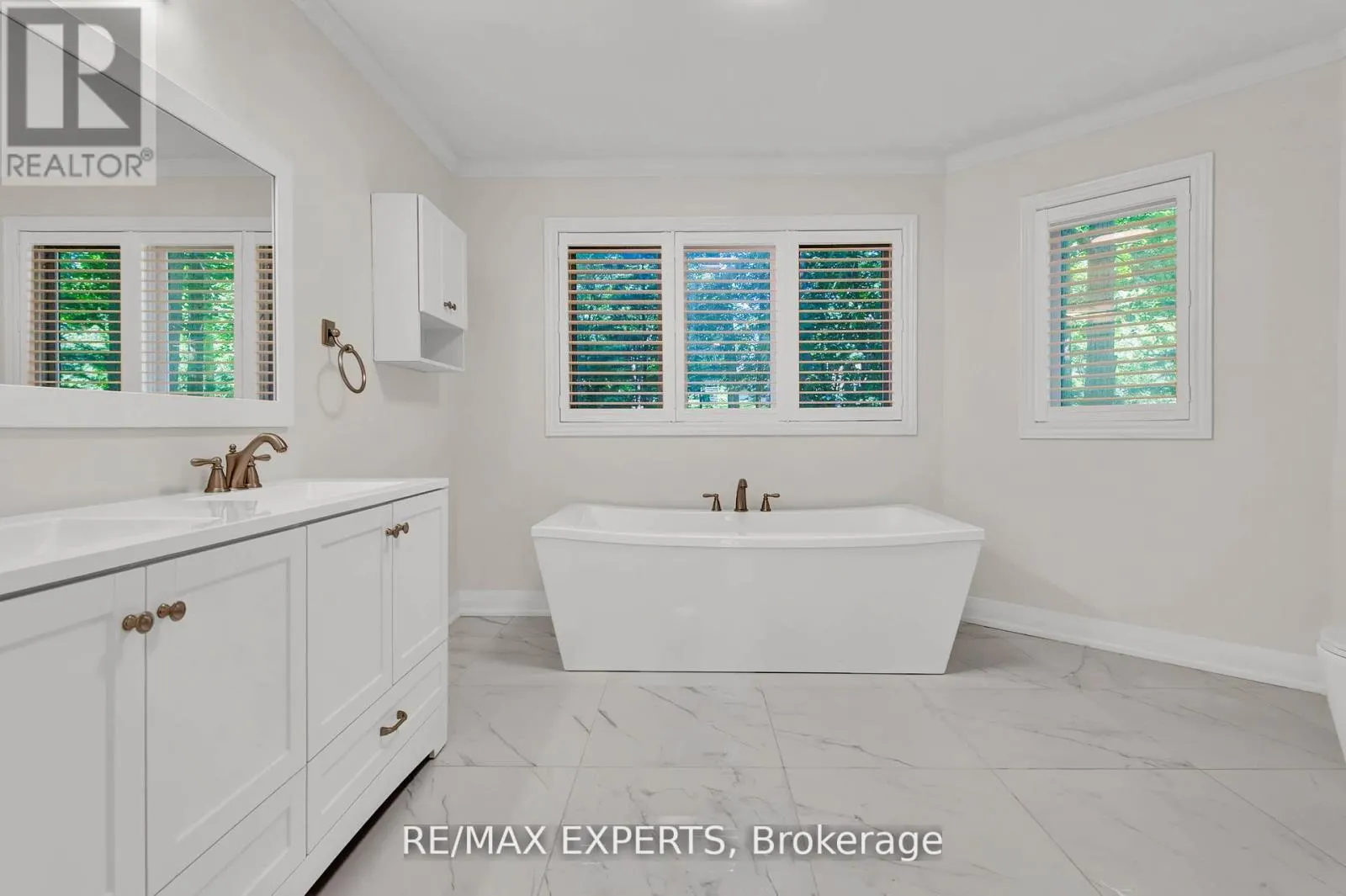 14 ALANA DRIVE