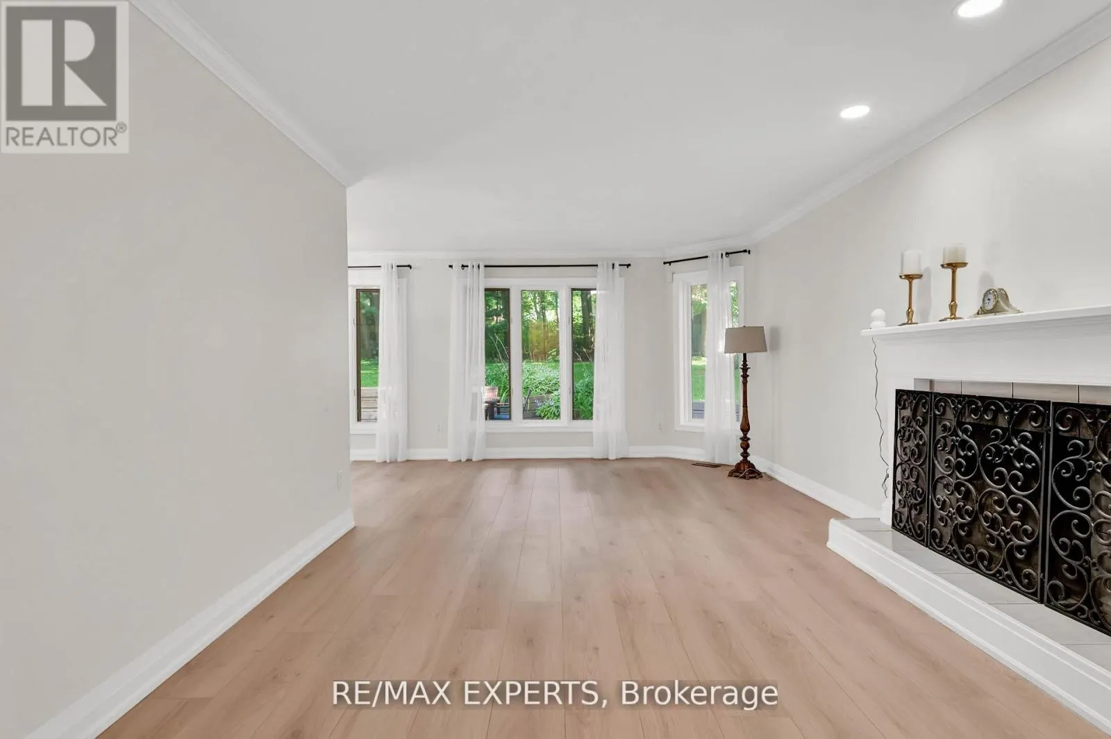 14 ALANA DRIVE