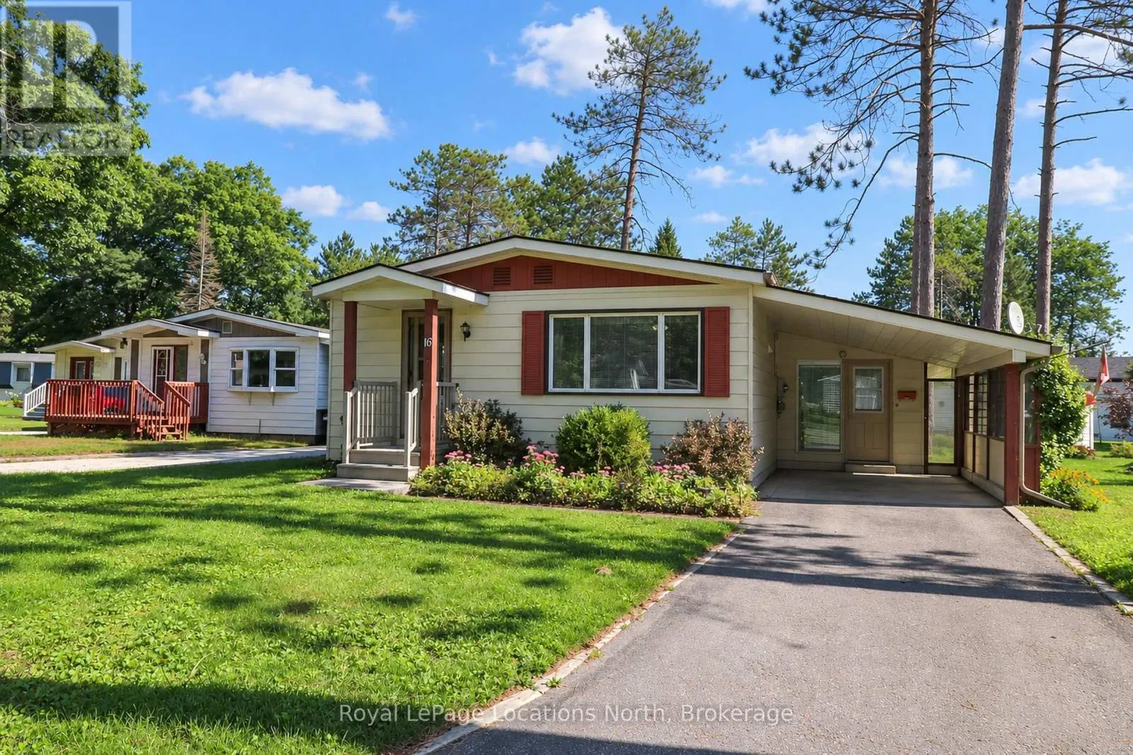 16 SINCLAIR AVENUE S
